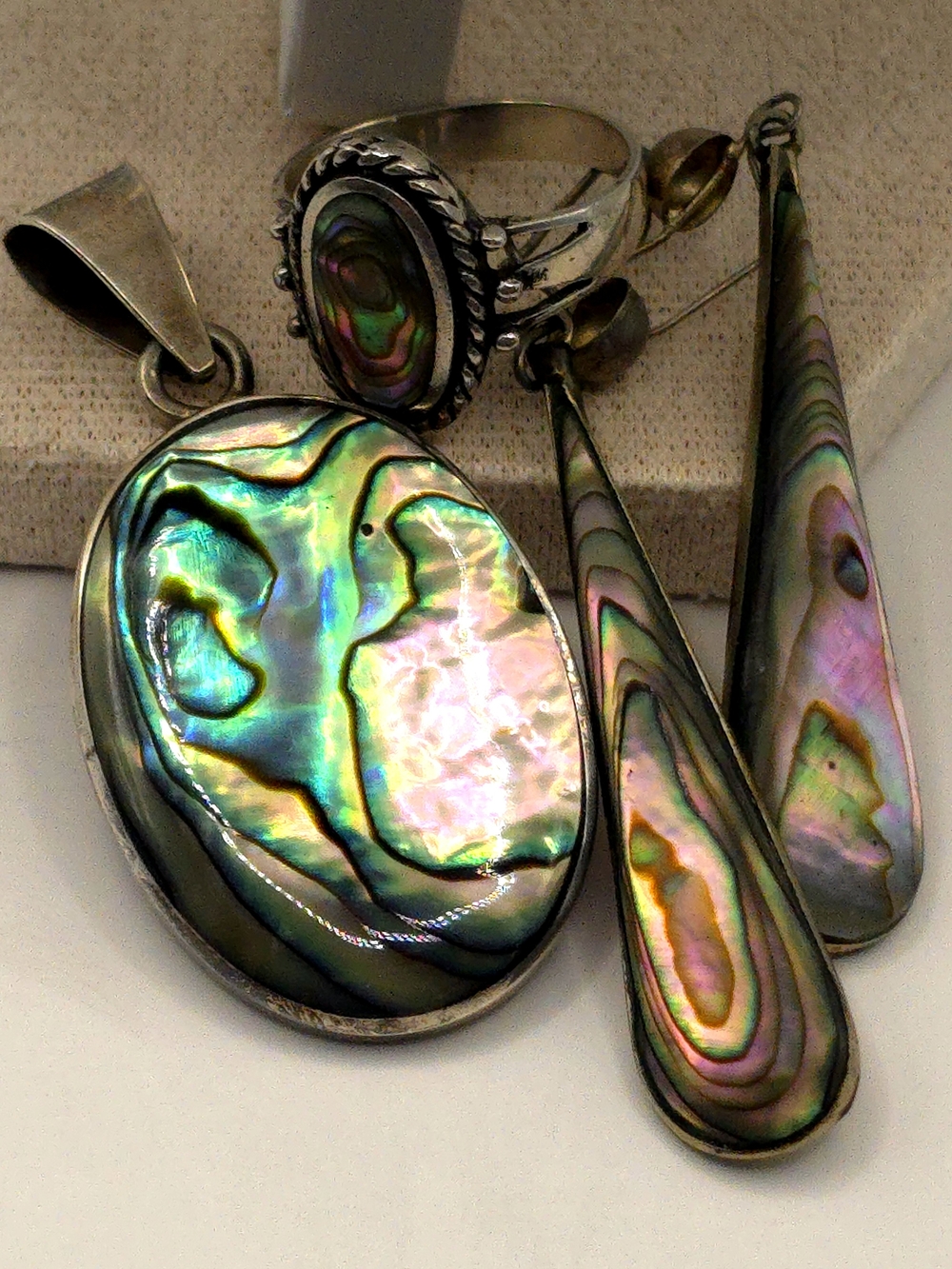 Abalone Shell Teardrop Pendant & Earrings Set - Ring Sz 8 Iridescent Green 925